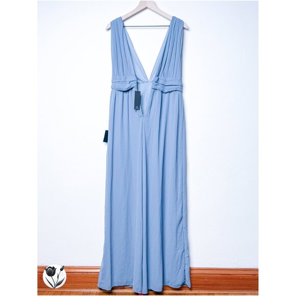 Women's NWT LULUS Jumpsuit M Blue Maxi Sleeveless V Neck Pantsuit Formal Gown - Picture 5 of 12